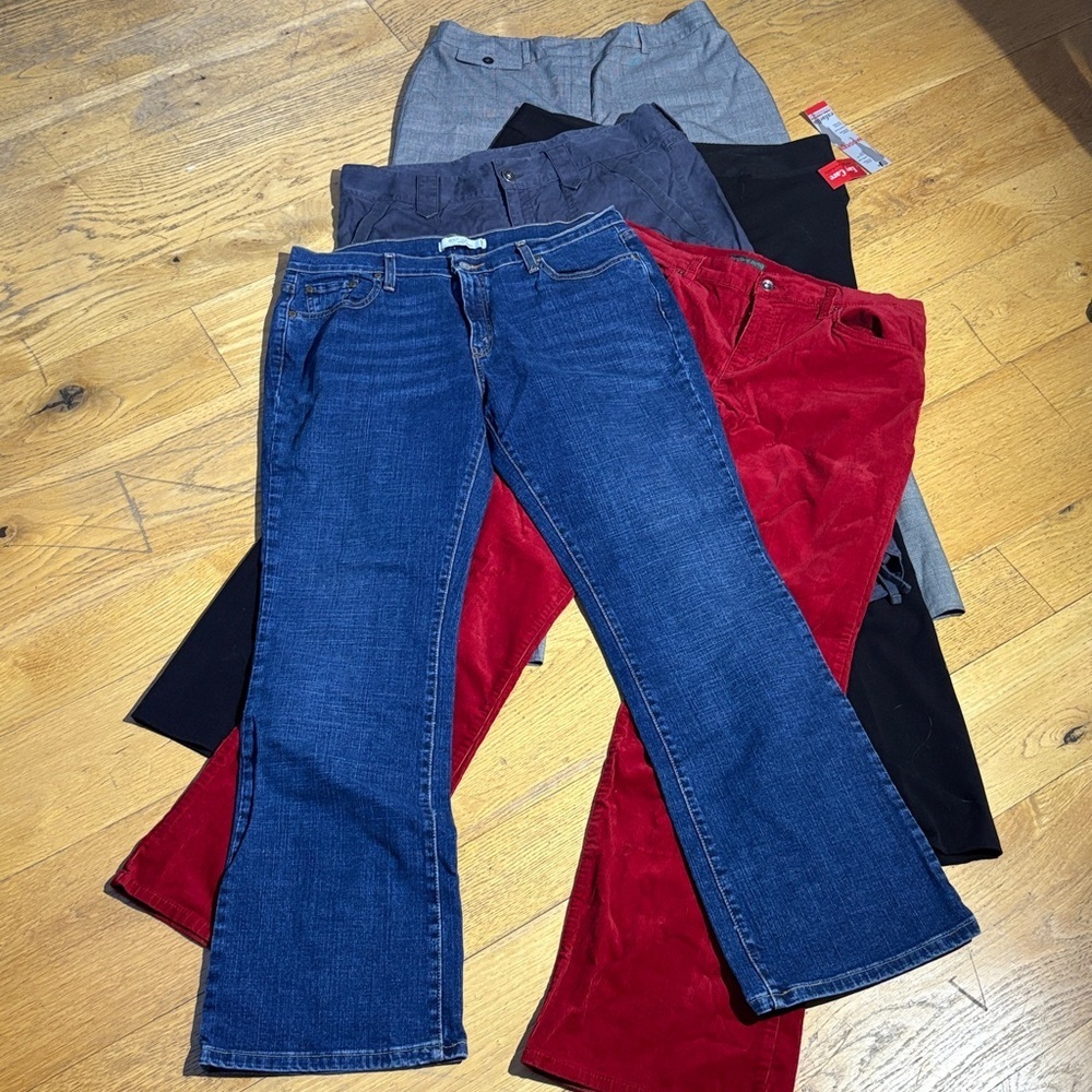 5 Pair size 14 Pants. Includes Lauren,Levi & Athleta